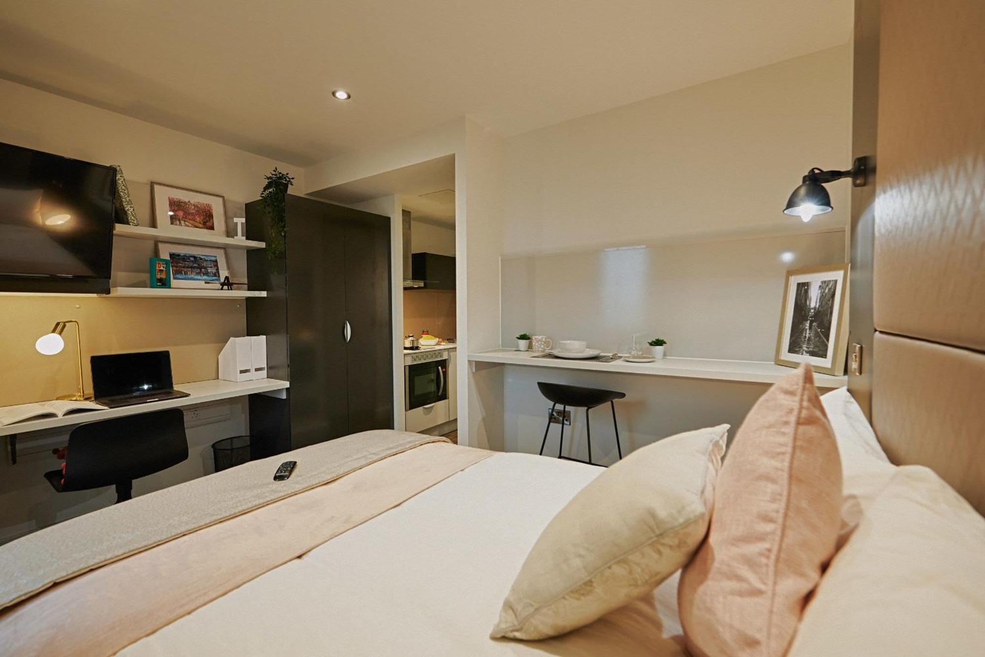 Fully Equipped Modern Studios In Glasgow West End For Students Only Exterior photo